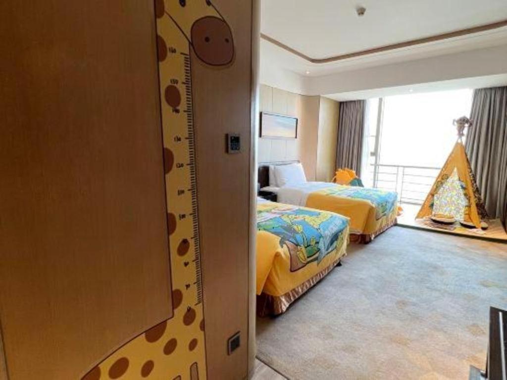 The Qube Hotel Jingzhou Exterior photo