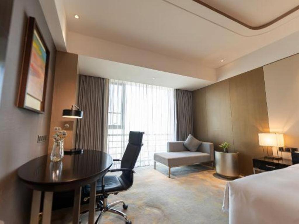 The Qube Hotel Jingzhou Exterior photo