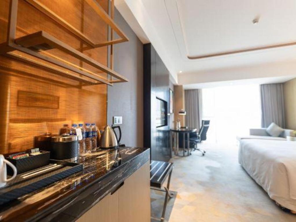The Qube Hotel Jingzhou Exterior photo