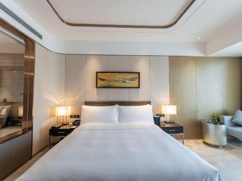 The Qube Hotel Jingzhou Exterior photo