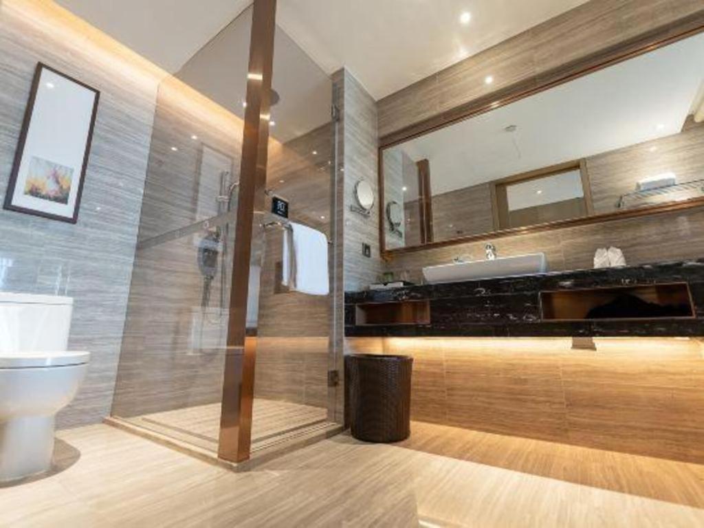 The Qube Hotel Jingzhou Exterior photo