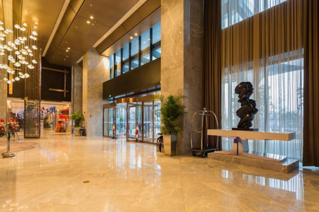 The Qube Hotel Jingzhou Exterior photo