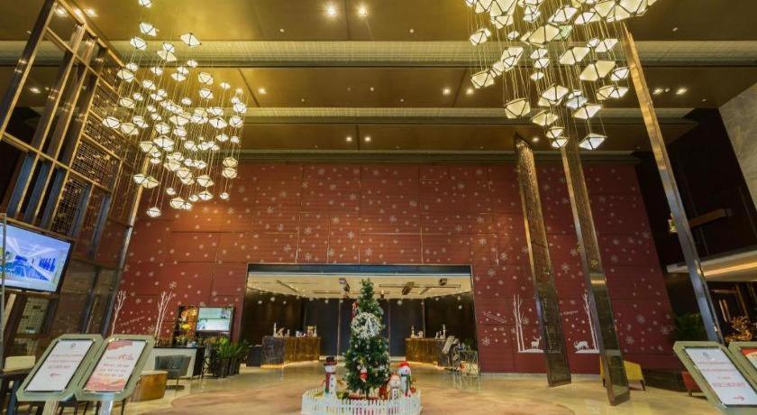 The Qube Hotel Jingzhou Exterior photo