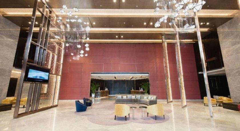 The Qube Hotel Jingzhou Exterior photo